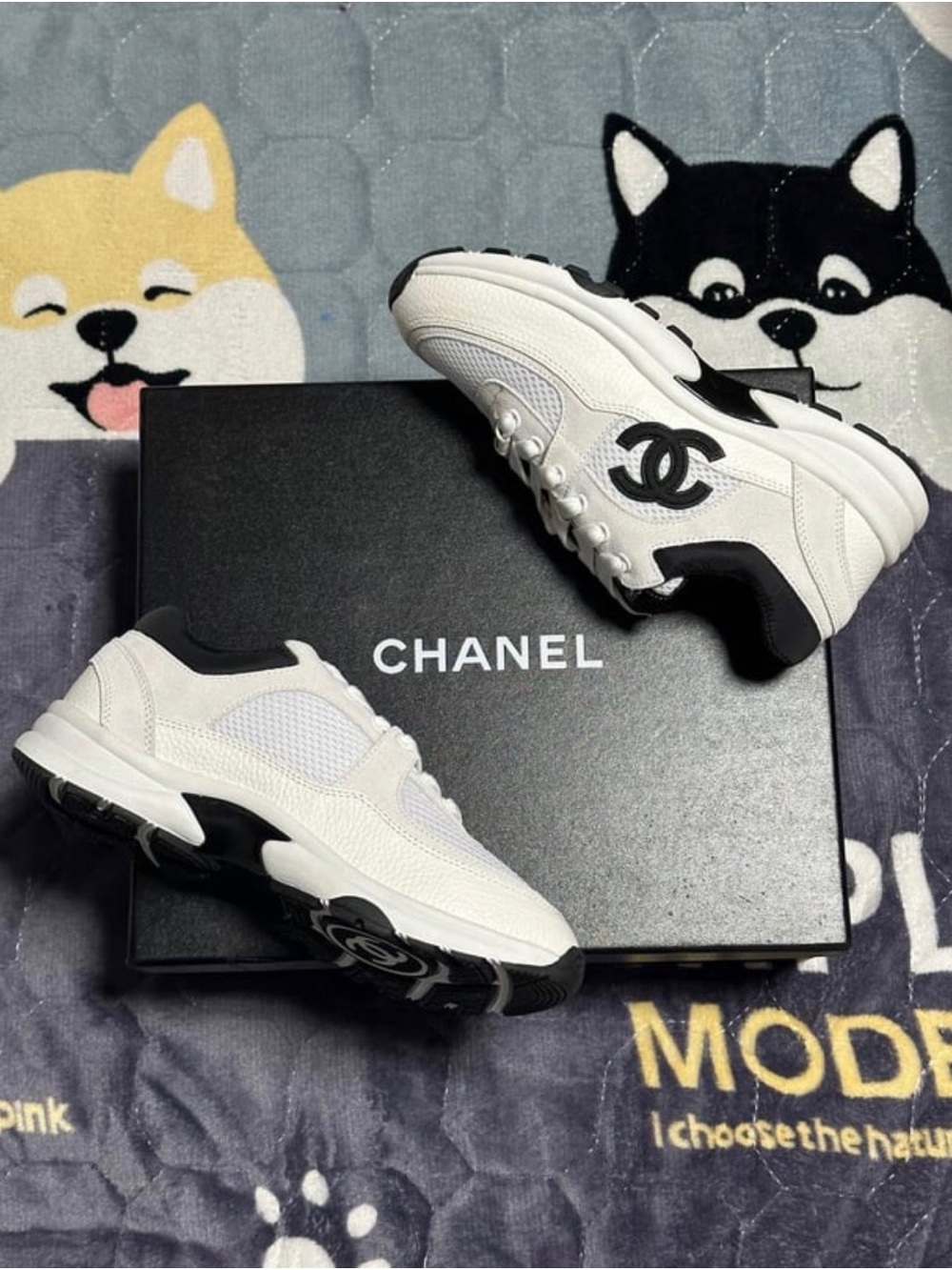 CHANEL CC RUNNER - Picture 6 of 8